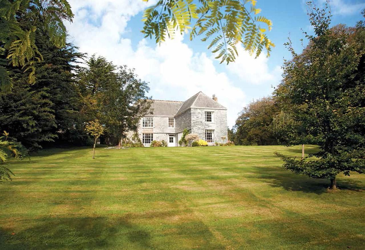 Trewornan Manor Bed and Breakfast Wadebridge Eksteriør billede