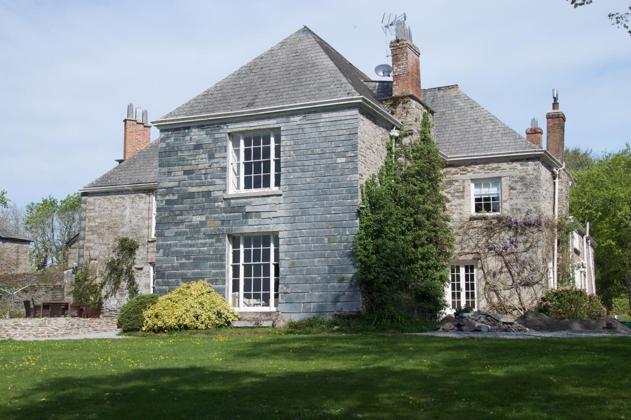 Trewornan Manor Bed and Breakfast Wadebridge Eksteriør billede